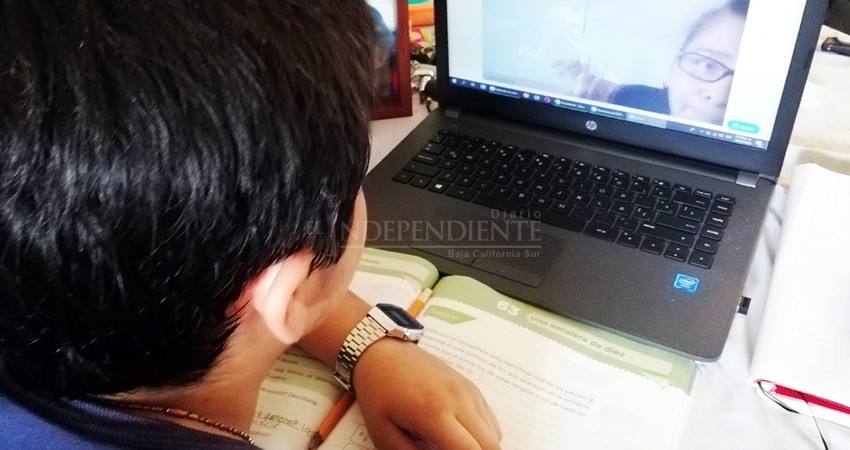 Hoy reanudan clases a distancia más de 220 mil estudiantes en BCS