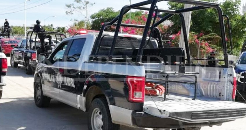 Con pistola en mano asaltan negocio en la Marina de CSL