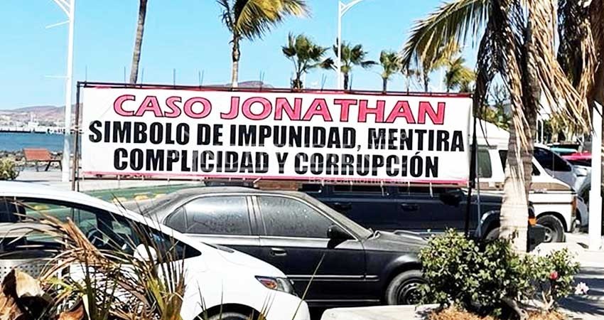 Increpa padre de Jonathan a los poderes de BCS; 