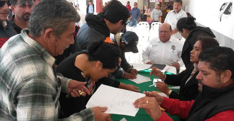 Convenía Sindicato nueva fecha de pago decembrinos con el Ayto de La Paz