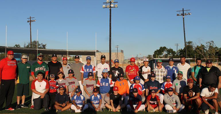 Peloteros profesionales impartieron Clínicas a los Selectivos de BCS