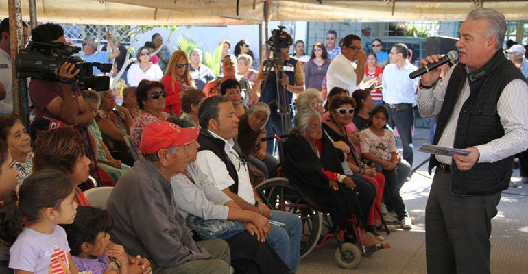 Construye el Gobierno obras que tengan una prolongada duración