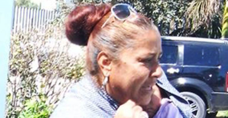 Madre de reo denuncia agresiones físicas en contra de su hijo; amenaza con hacer huelga de hambre 