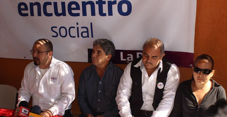 Asegura el PES que el PAN y el PRI los acosan para forzar la candidatura en común