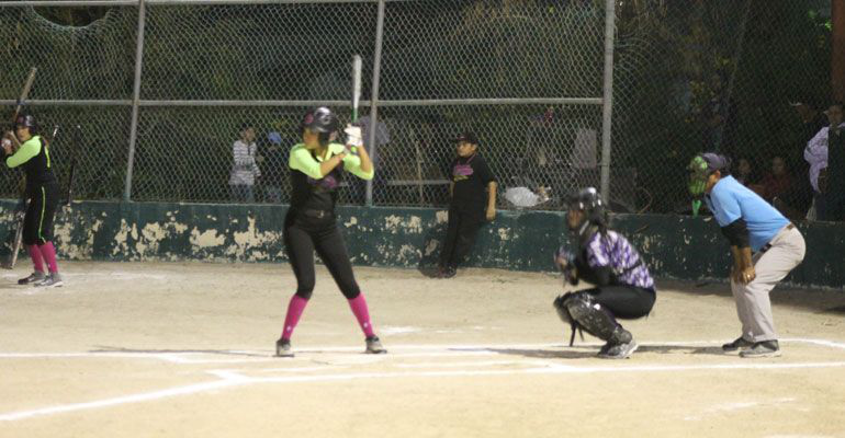 Termino la Jornada 4 de la Liga Femenil de Softbol “Interpaz”
