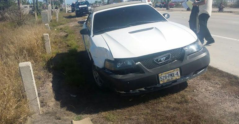 Al mes se retiran hasta cien vehículos abandonados en vías públicas