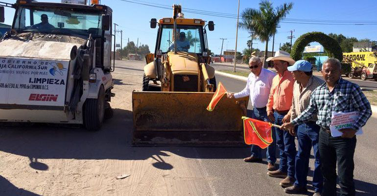 Dan banderazo en Cd insurgentes al programa de limpieza