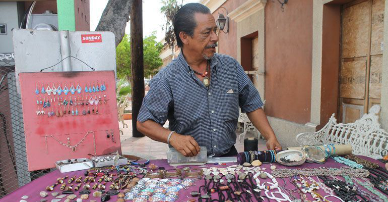 “La violencia no nos afectó, ya nos rebasó”; Artesanos reportan disminución del 80% en sus ventas por inseguridad 