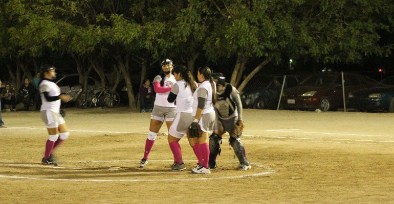 Medias Rosas del SUTERM, se mantienen en el liderato de la Liga de Softbol “Interpaz”