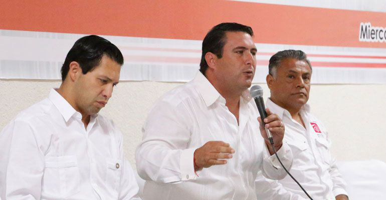Empresarios y productores sudcalifornianos serán los primeros en licitaciones y proveeduría: Ricardo Barroso