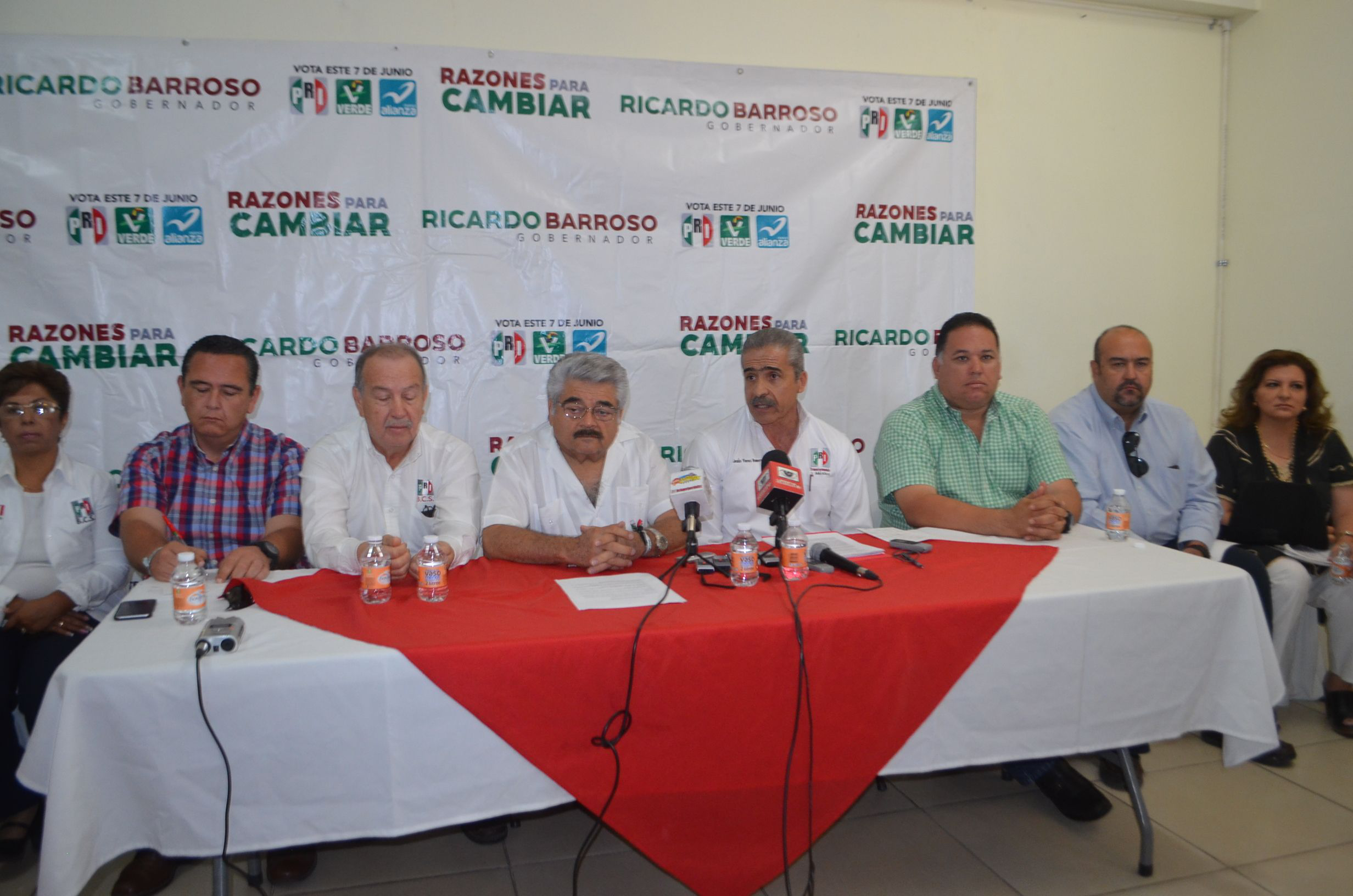 Evidencia el PRI intensa labor de espionaje telefónico en esta campaña