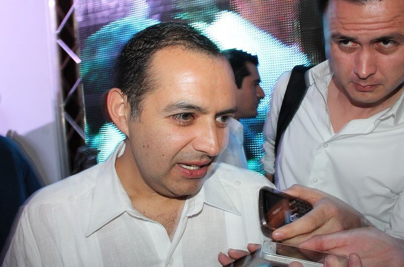 Condena Ernesto Cordero espionaje telefónico en BCS