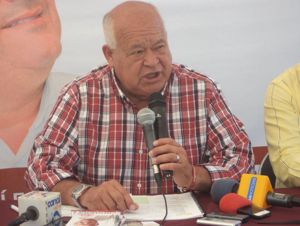 Denuncia Víctor Castro insultantes e infames gastos de los gobiernos del PAN y del PRI