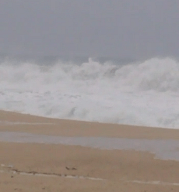 Continúa alerta por mar de fondo en el puerto sanluqueño