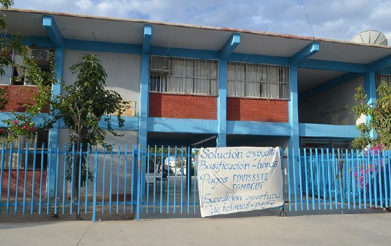 Continúa paro educativo en BCS; amenaza el magisterio con tomar carreteras, oficinas y aeropuertos