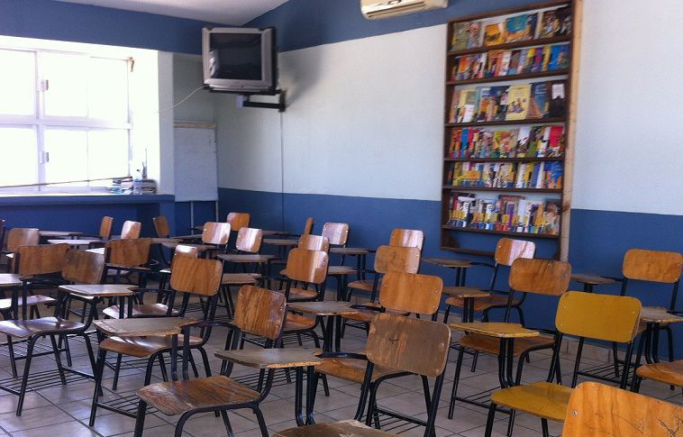 Acuerdan padres de familia de primaria Justo Sierra reanudar clases el próximo lunes