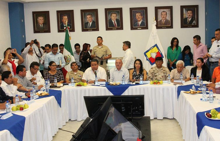 Al pendiente Consejo Estatal de Protección Civil de trayectoria de “Blanca”