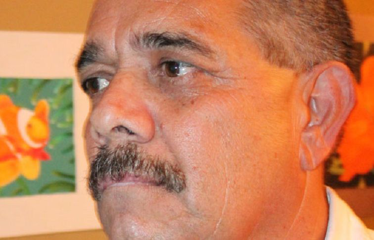 Aplauden maestros derrota electoral de Mateo Casillas