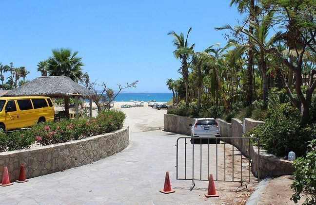 Sindicato de Gastronómicos y Palmilla iniciarán pláticas para solucionar conflicto de estacionamiento