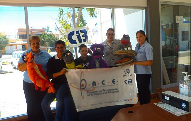 Insta el CIBNOR a los niños y niñas a la plantación y cuidado de los arboles