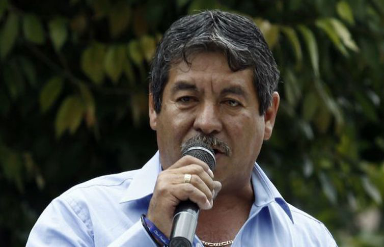 Líder ordena a la CNTE no someterse a evaluación magisterial