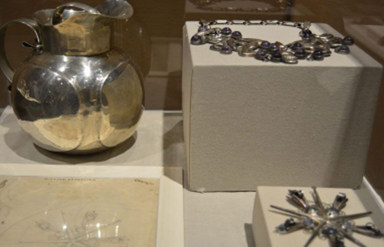 Instituto Cultural Mexicano celebra aniversario con muestra de plata