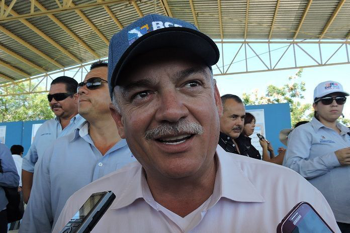 Demostraré mi voluntad de servicio hasta el último minuto que me toque ser gobernador