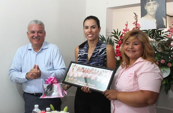 Recibe “Grupo Reto” vivienda para atender a mujeres con cáncer