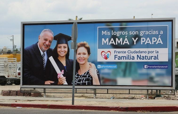 Llama comunidad gay a boicotear la Familia Natural