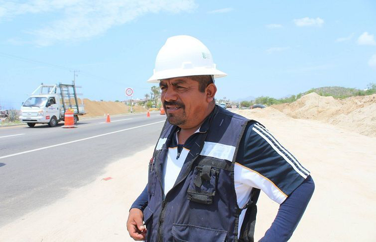 Trabajador del  Hotel Solaz pretendió intimidar a reporteros por realizar su trabajo