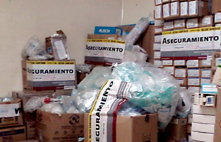 Decomisó COEPRIS tabaco ilegal en Súper Mercados Arámburos