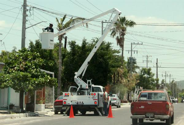 Gobierno del Estado “le echará la mano” a La Paz con 28 MDP para alumbrado público
