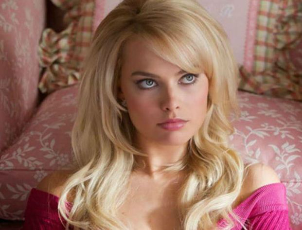 La bella Margot Robbie cambia de look; ya no será rubia
