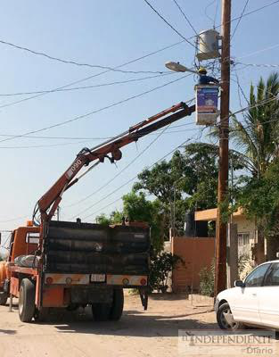 Intensifica el Gobierno del Estado el programa de alumbrado en el norte del estado