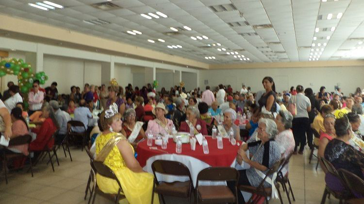 INAPAM festejó a los adultos mayores en su día