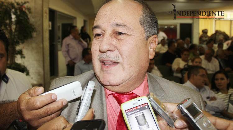 Despreocupado Monroy por crisis financiera; confía en resolver todo en 27 días