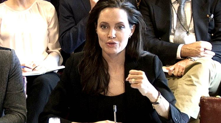 Jolie pide al Parlamento actuar contra violencia sexual