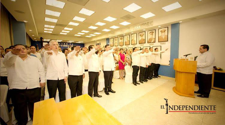 Transparencia, reactivación económica, desarrollo social y seguridad de las familias, demandó Mendoza Davis a su gabinete