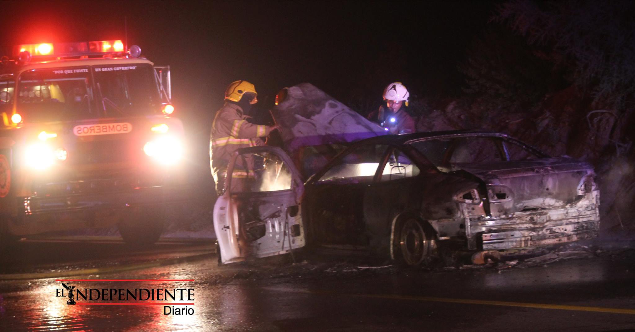 Muere médico legista de SPM al incendiarse el vehículo en el que viajaba