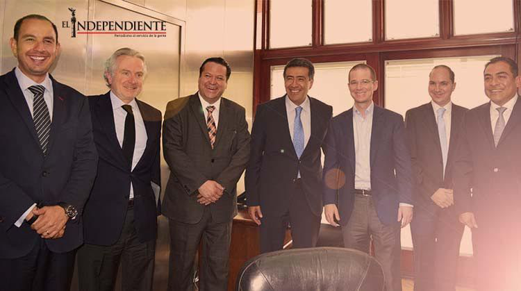 Acude alcalde electo a la sala superior del Tribunal Electoral del PJF