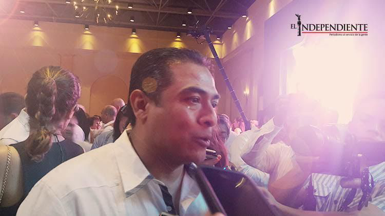 No es cacería de brujas, pero debo saber que me están entregando, advierte De la Rosa