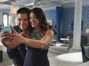 Jaime Camil se pone serio en 'Jane The Virgin'
