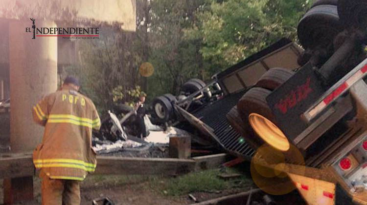 Muere chofer tras caer camión de puente de Maryland