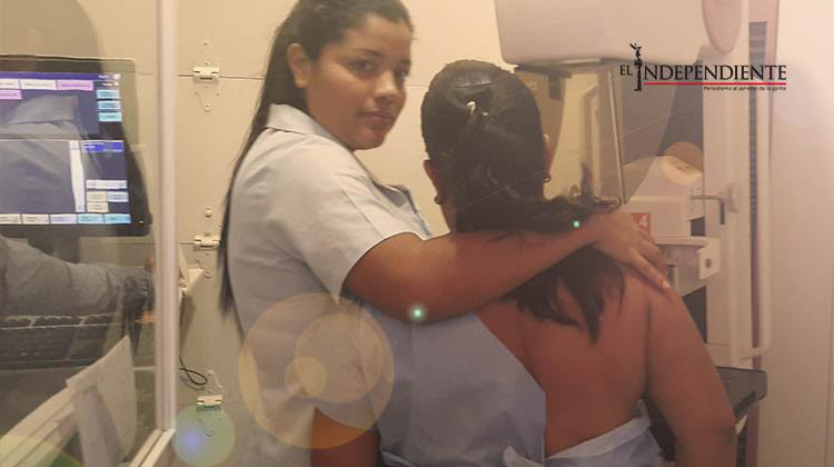 Preparan actividades por el mes de la concientización del cáncer de mama