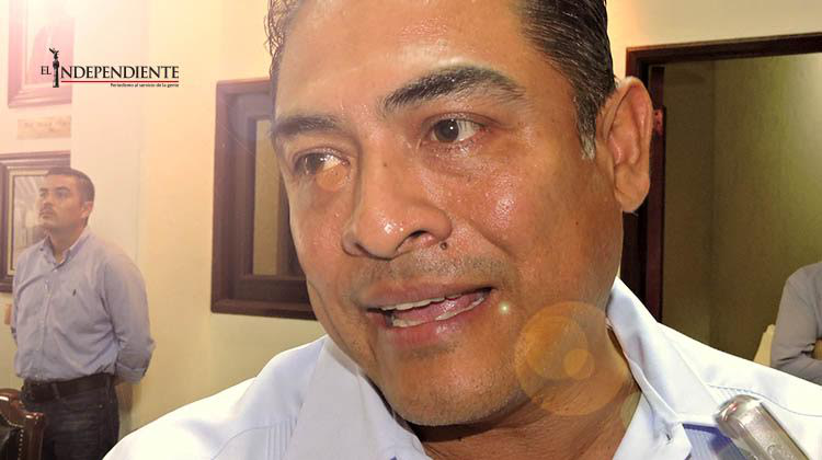 Gestiona alcalde planta desalinizadora y recurso adicional para el cierre del año