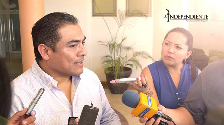 Mantiene Presidente Arturo De la Rosa compromiso con la Seguridad de Los Cabeños