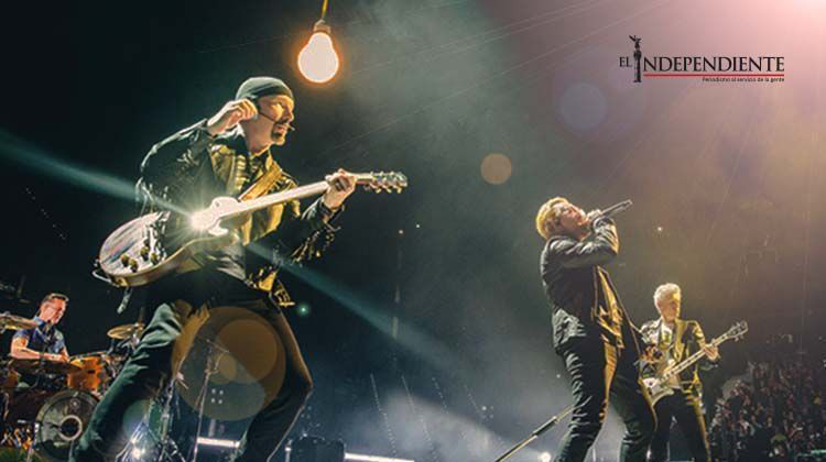 U2, entre bendiciones y plegarias, actúa en Londres