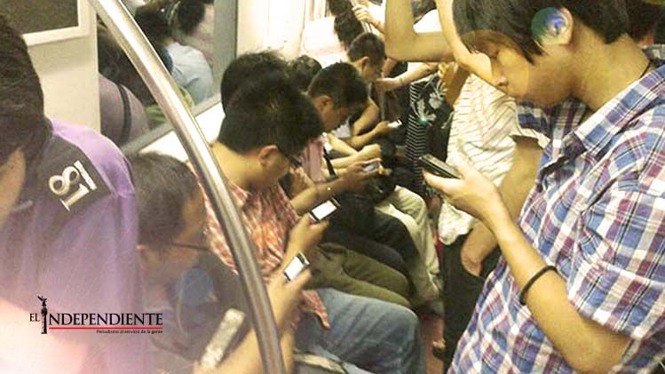 Las peores cosas que te pasan cuando abusas del celular