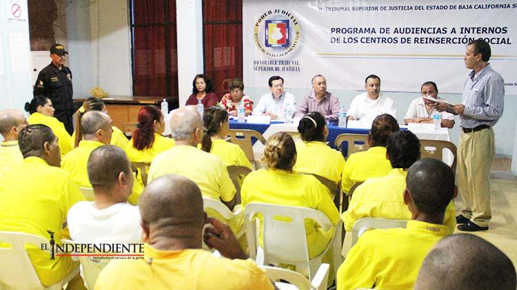 Funcionarios judiciales ofrecen audiencias públicas  en el CERESO de La Paz