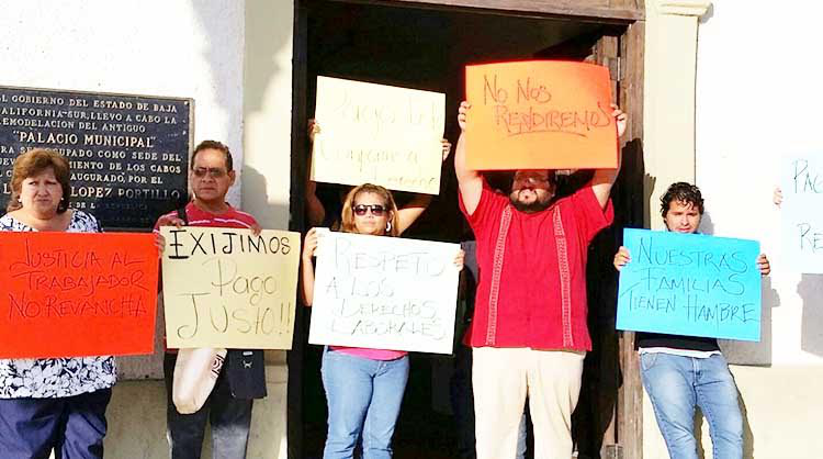Negociaron… ex trabajadores del Ayto de Los Cabos aceptaron el 65 % de pago por liquidación